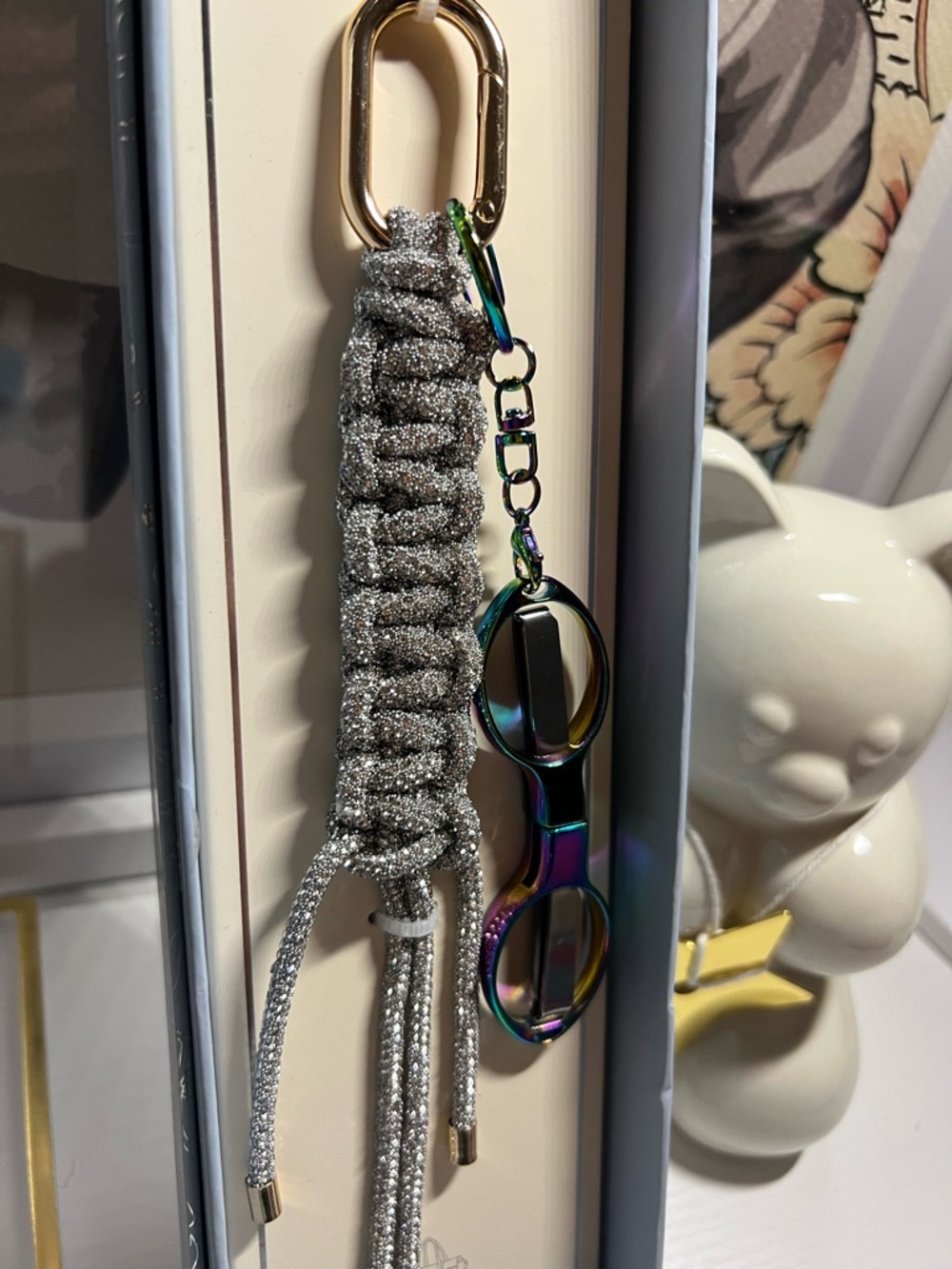 STUDIO Rhinestone Knotted Bag Charm & Foldable ✂️ Scissor - Picture 2 of 6